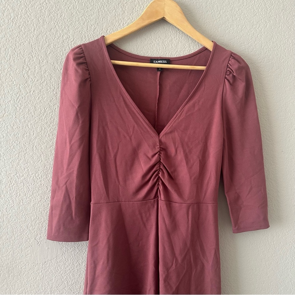 Express V-Neck Ruffle Hem Fit And Flare Dress Dusty Pink Size Small - Picture 4 of 9